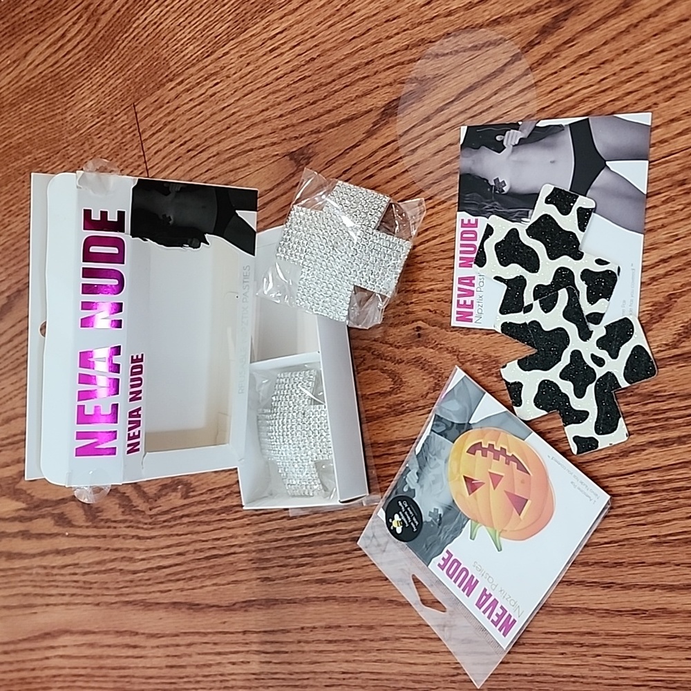 Nwt 3 Neva Nude pasties.